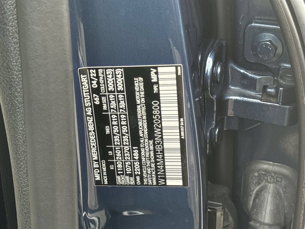 Used 2022 Mercedes-Benz GLB 250 4MATIC w/ Premium Package Lite image 27