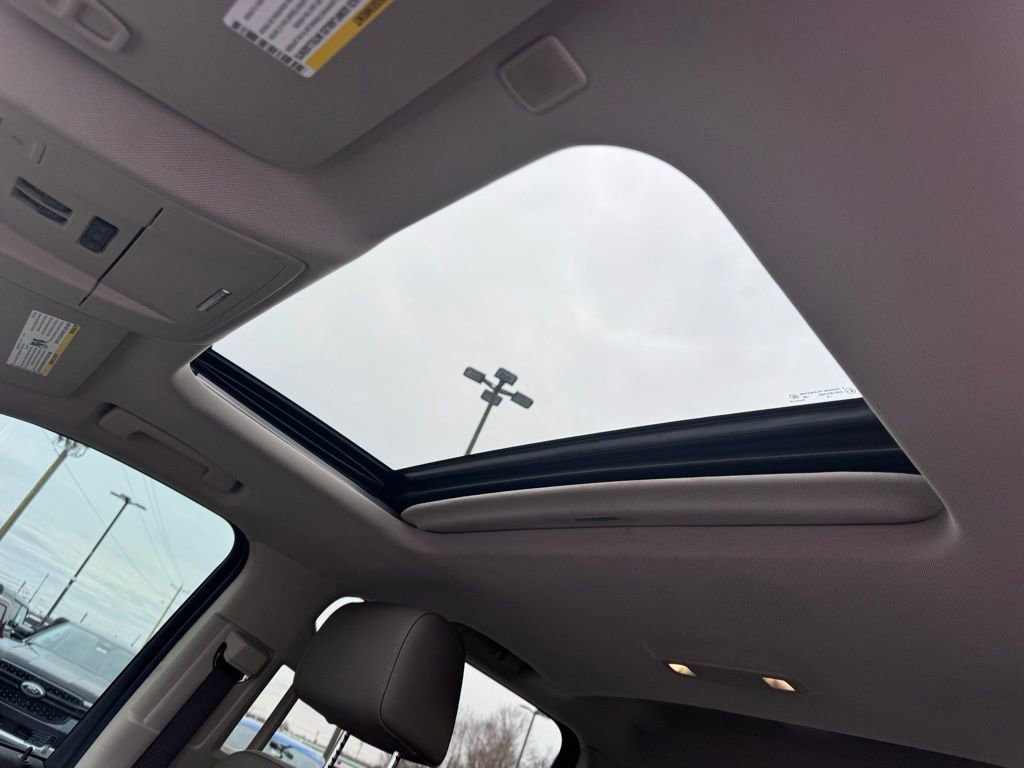 Used 2018 GMC Sierra 1500 SLT w/ SLT Premium Package image 12