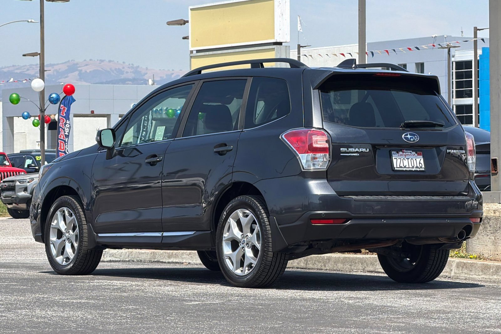 Used 2018 Subaru Forester 2.5i Touring w/ Popular Package #2 AWD/4WD image 6