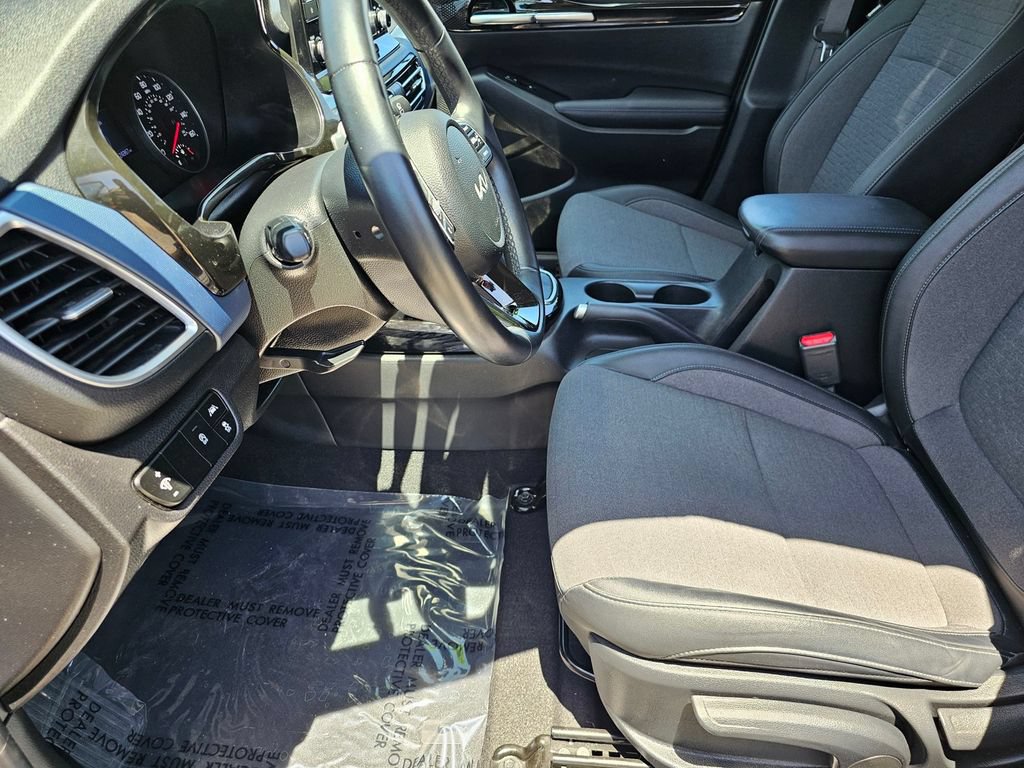 Used 2023 Kia Seltos S FWD image 24