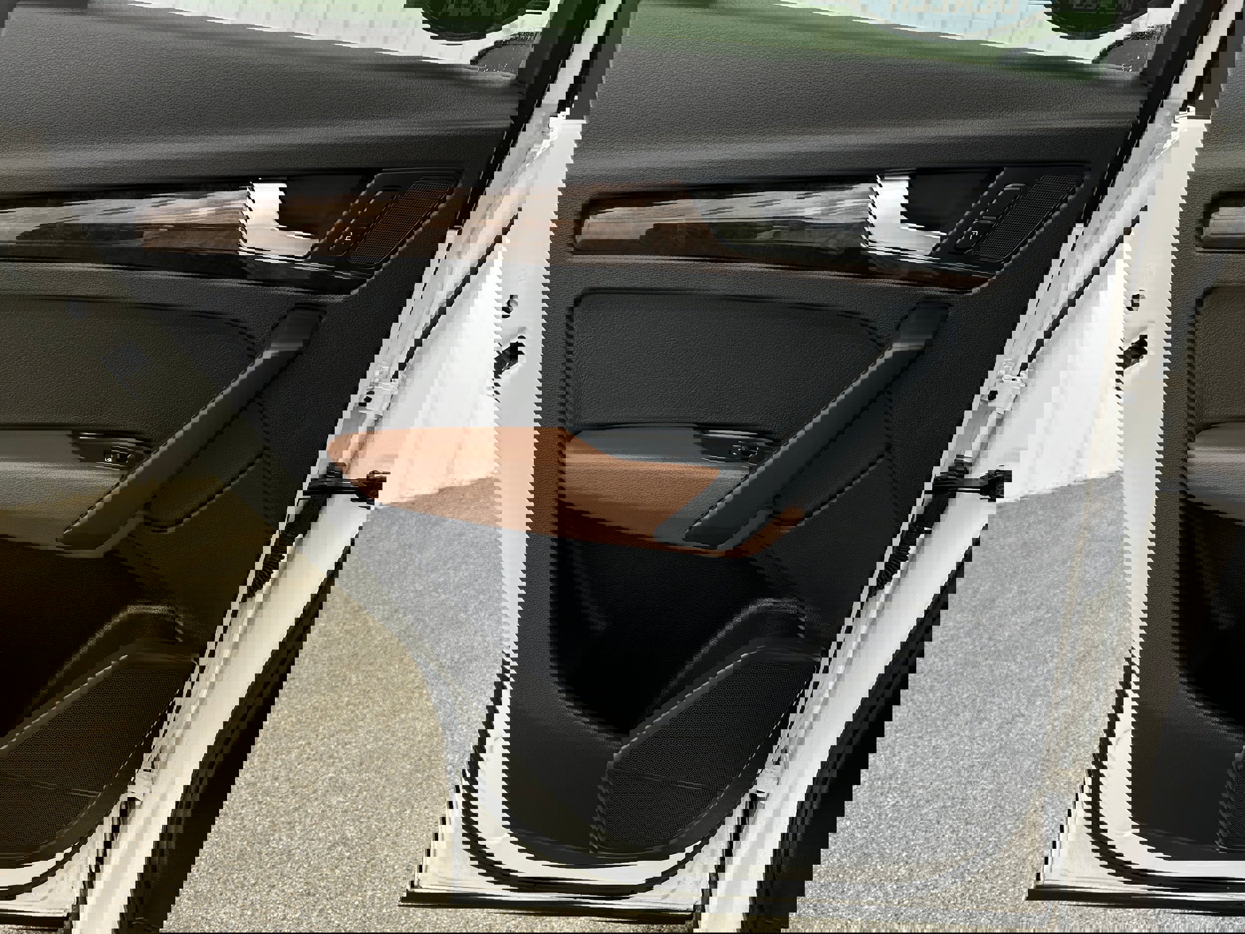 Used 2020 Audi Q5 2.0T Premium w/ Convenience Package image 27