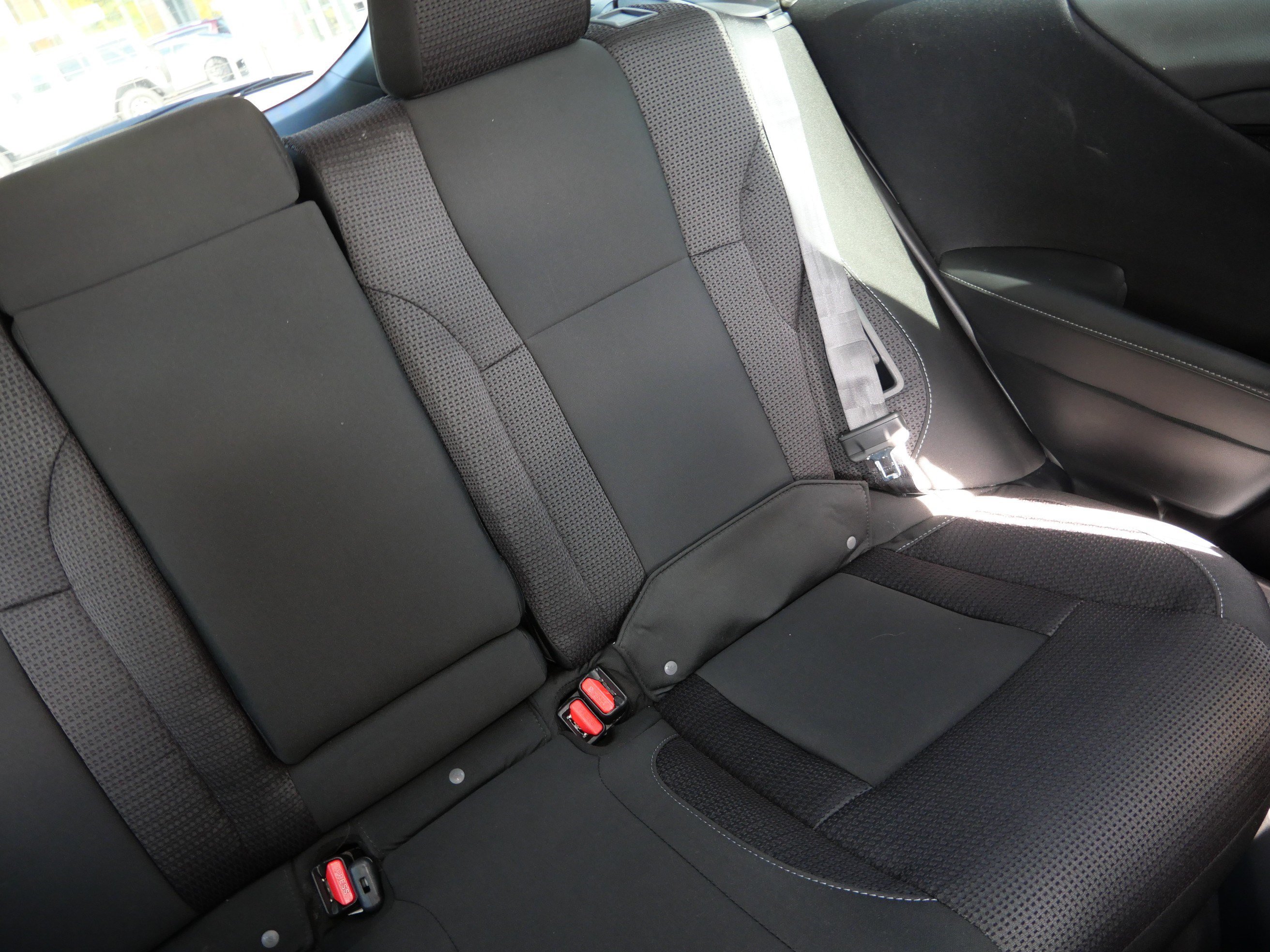 Used 2025 Subaru Outback Premium AWD/4WD image 14