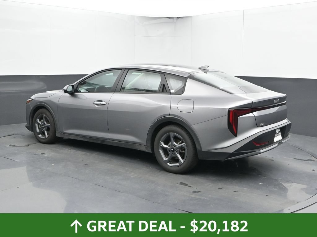 Used 2025 Kia K4 FWD image 11