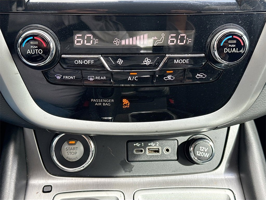 Used 2019 Nissan Murano S image 14