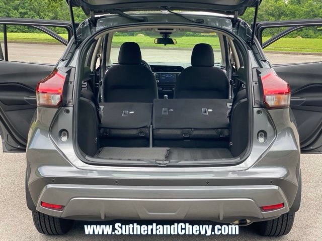 Used 2022 Nissan Kicks SV FWD image 35
