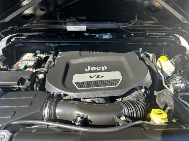 Used 2017 Jeep Wrangler Unlimited Sport w/ Connectivity Group image 10