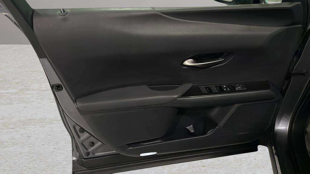 Used 2019 Lexus UX 200 F Sport FWD image 10