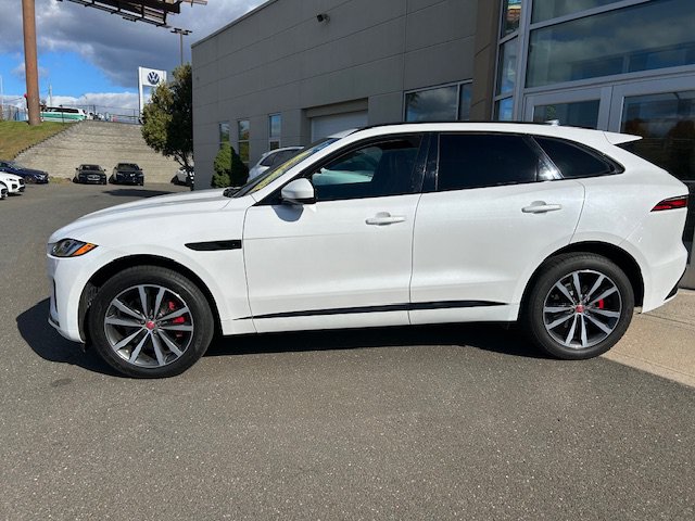 Certified 2023 Jaguar F-PACE R-Dynamic S AWD/4WD image 3