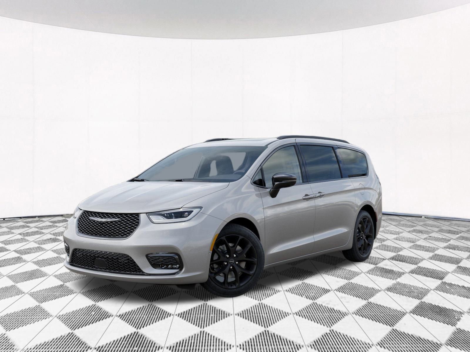 New 2026 Chrysler Pacifica Limited image 2