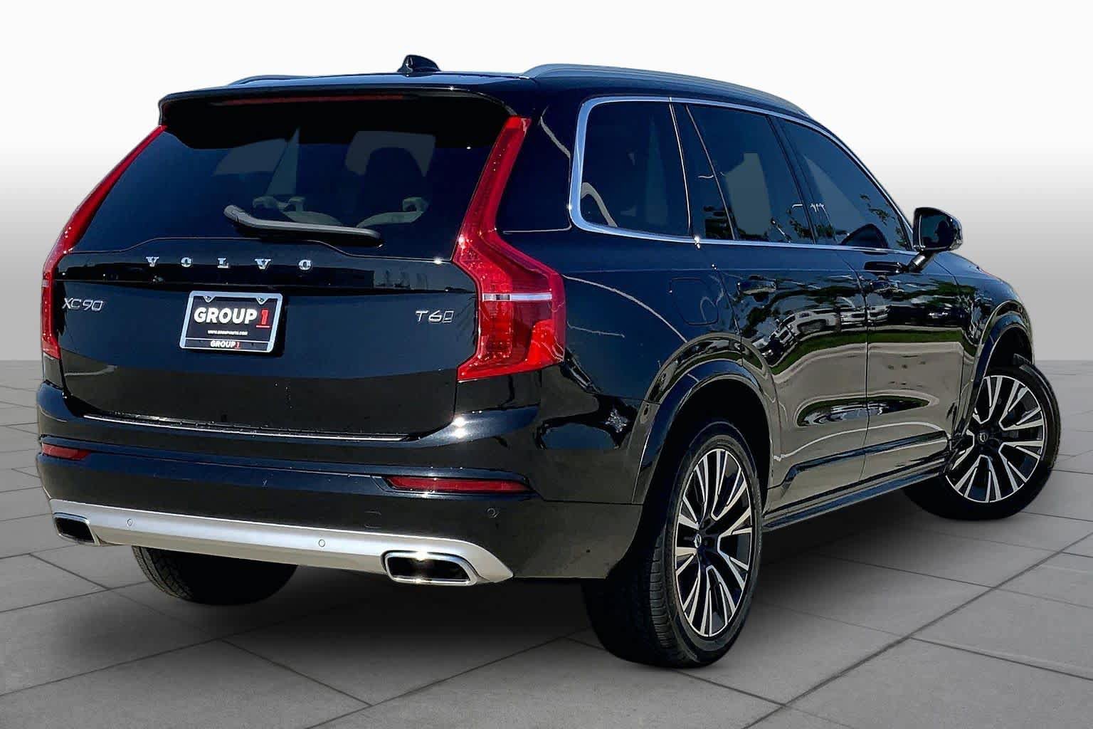 Used 2021 Volvo XC90 T6 Momentum w/ Advanced Package AWD/4WD image 12