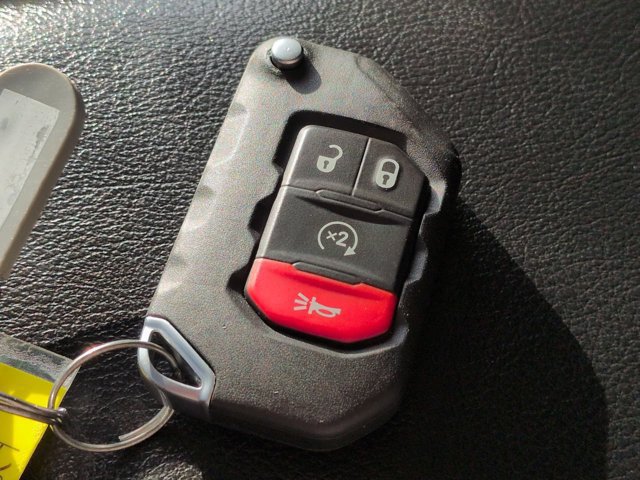 Used 2024 Jeep Wrangler Unlimited AWD/4WD image 27