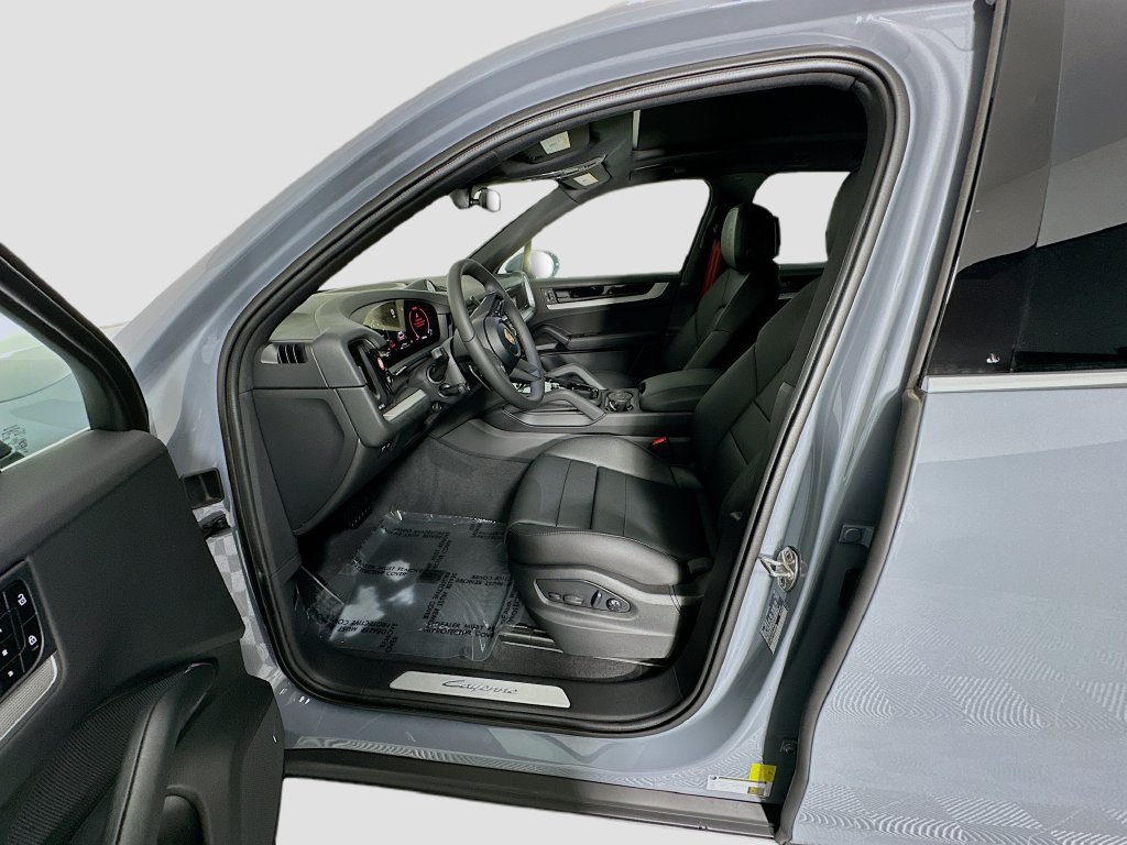 New 2026 Porsche Cayenne AWD/4WD image 5