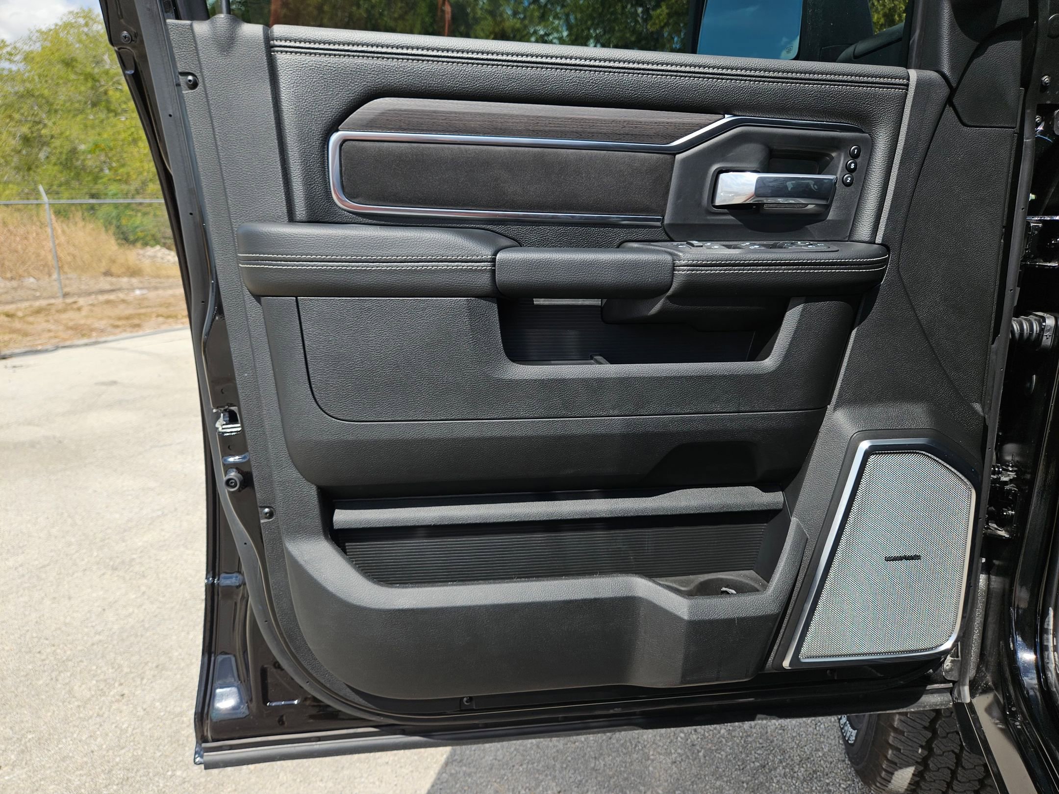 New 2026 RAM 2500 Laramie image 11