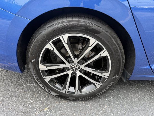 Used 2023 Volkswagen Jetta Sport FWD image 45