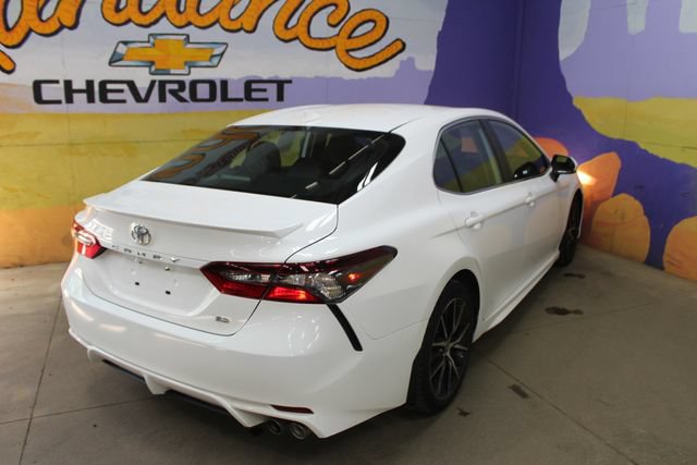 Used 2021 Toyota Camry SE FWD image 7