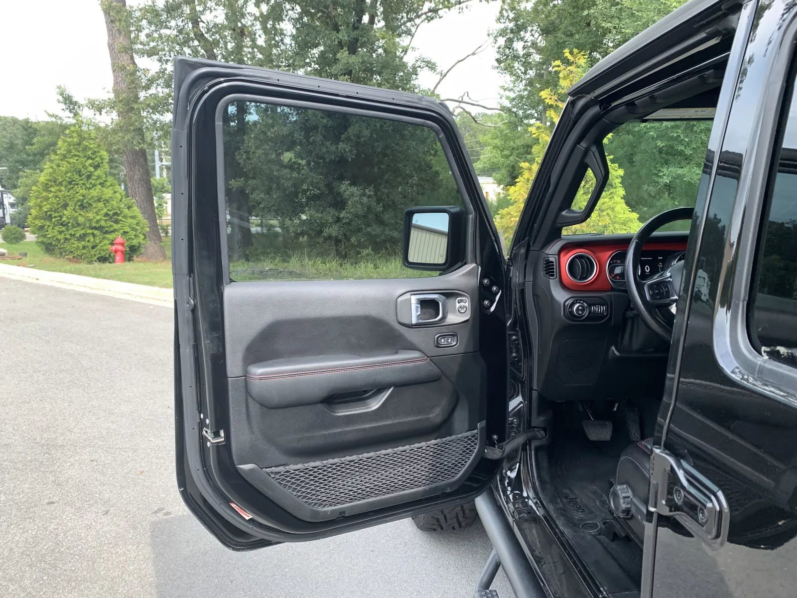 Used 2021 Jeep Gladiator Rubicon image 15