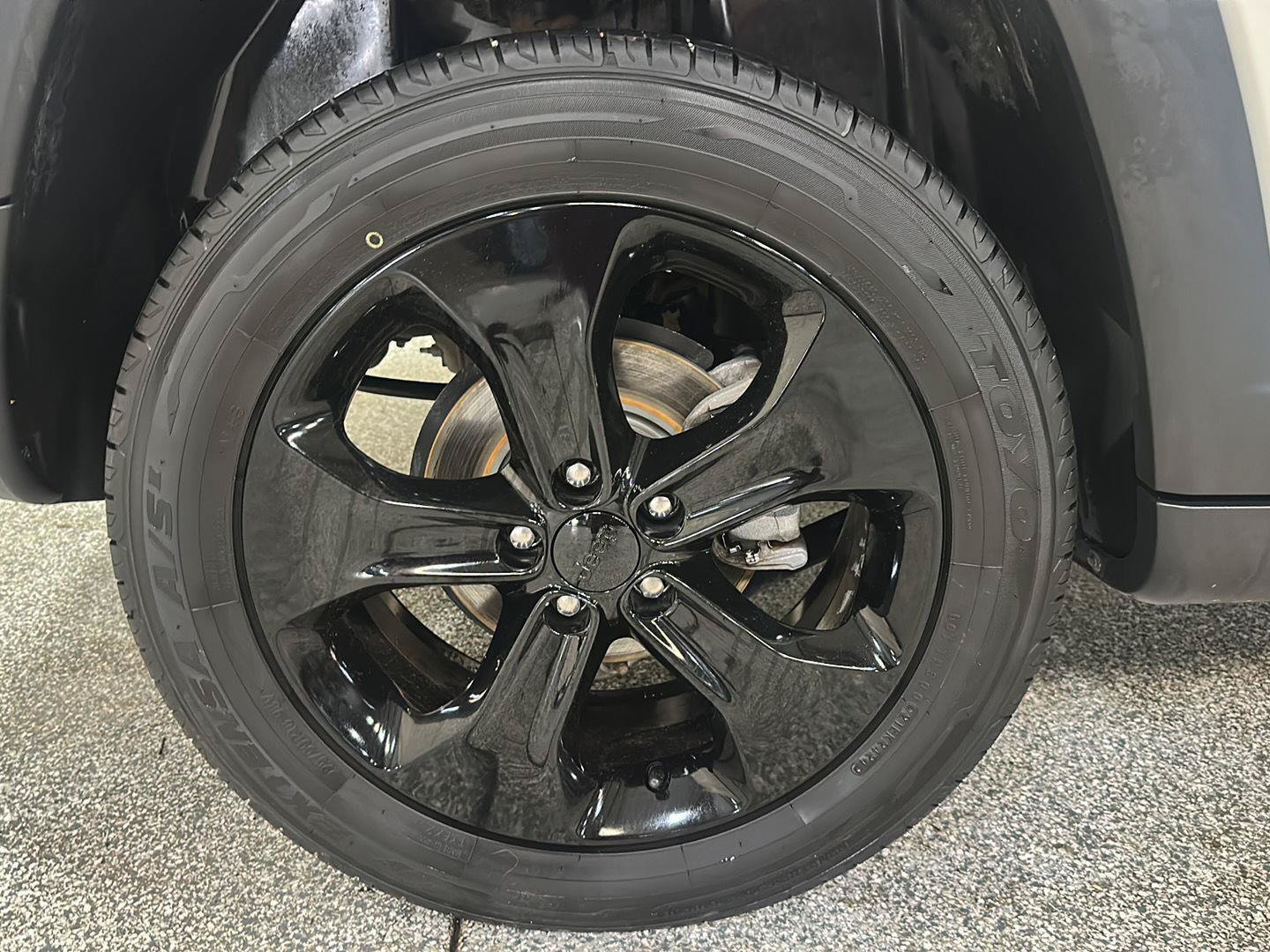 Certified 2019 Jeep Compass Latitude AWD/4WD image 13