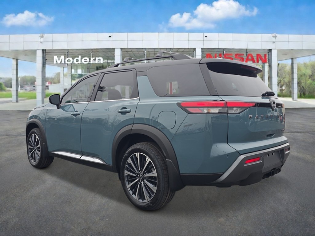 New 2026 Nissan Pathfinder Platinum AWD/4WD image 3