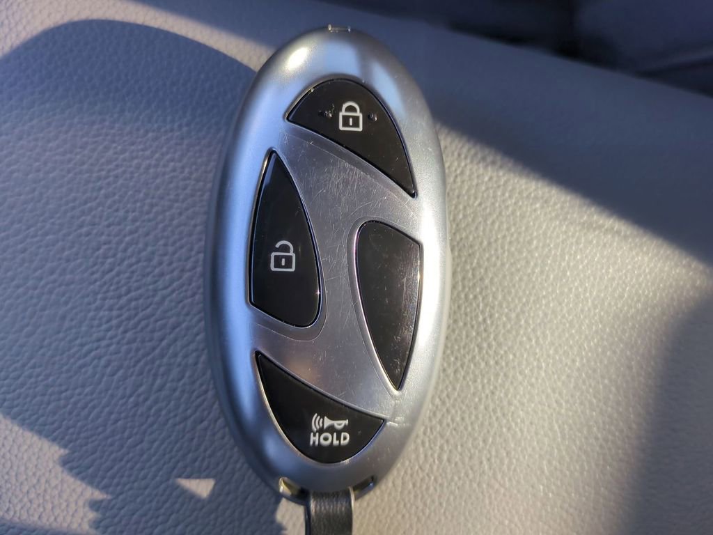 New 2026 Hyundai Elantra Sport FWD image 33