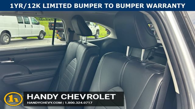 Used 2021 Toyota Highlander XLE AWD/4WD image 33