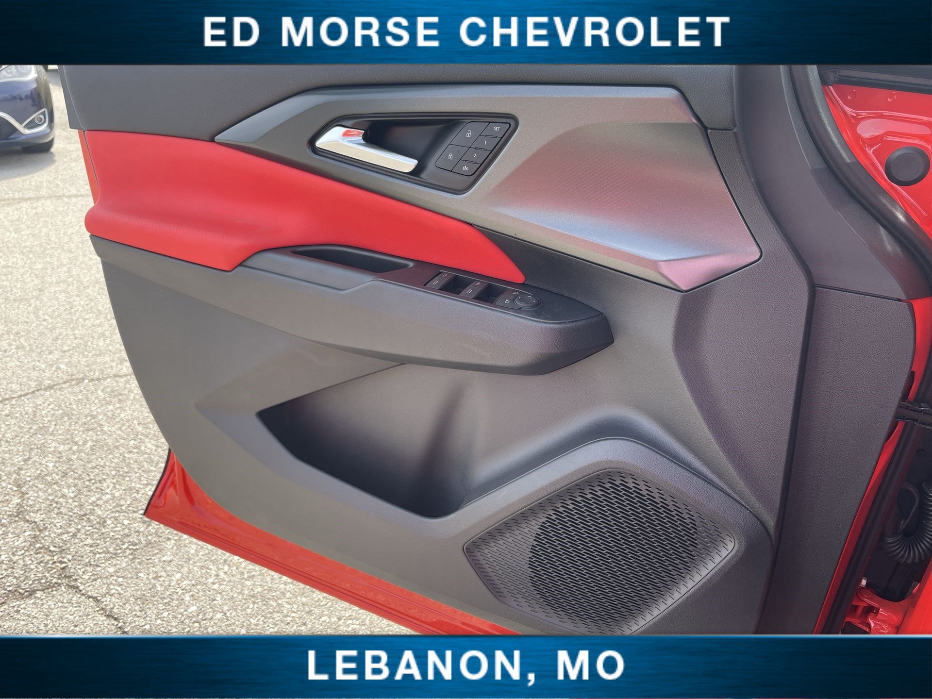 New 2025 Chevrolet Equinox EV RS w/ Convenience Package II FWD image 21