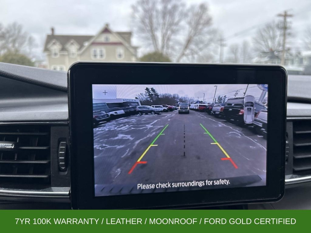 Certified 2022 Ford Explorer XLT w/ Equipment Group 202A image 30