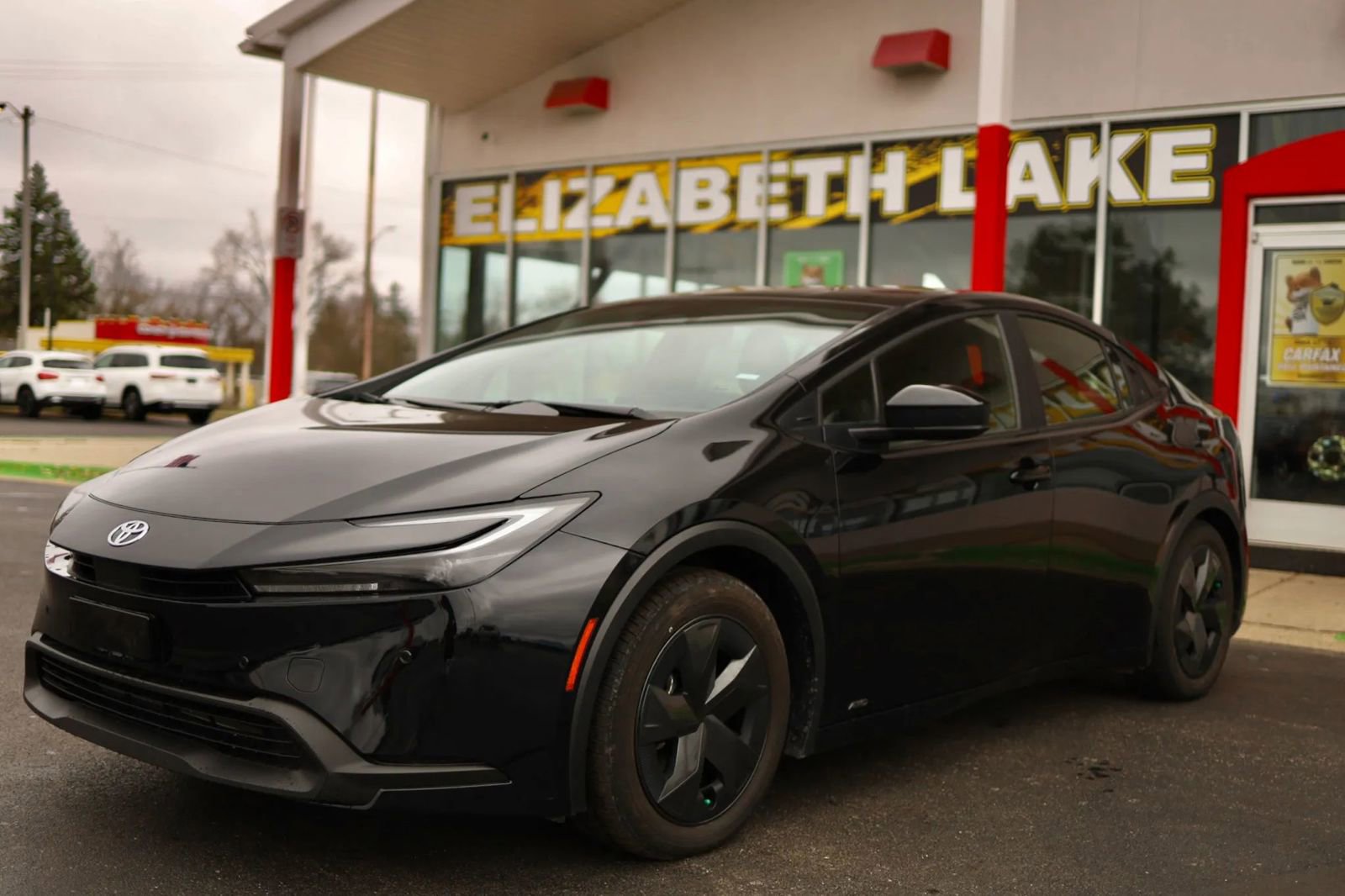 Used 2024 Toyota Prius LE image 1