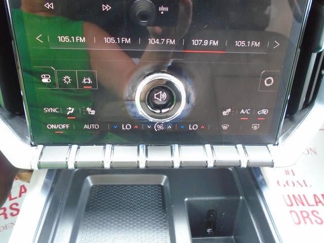 Certified 2026 GMC Acadia Elevation w/ Elevation Premium Package AWD/4WD image 15