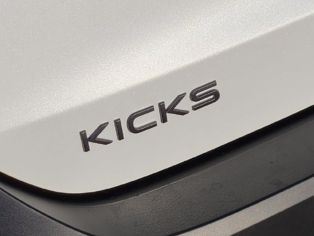 New 2027 Nissan Kicks SV FWD image 11