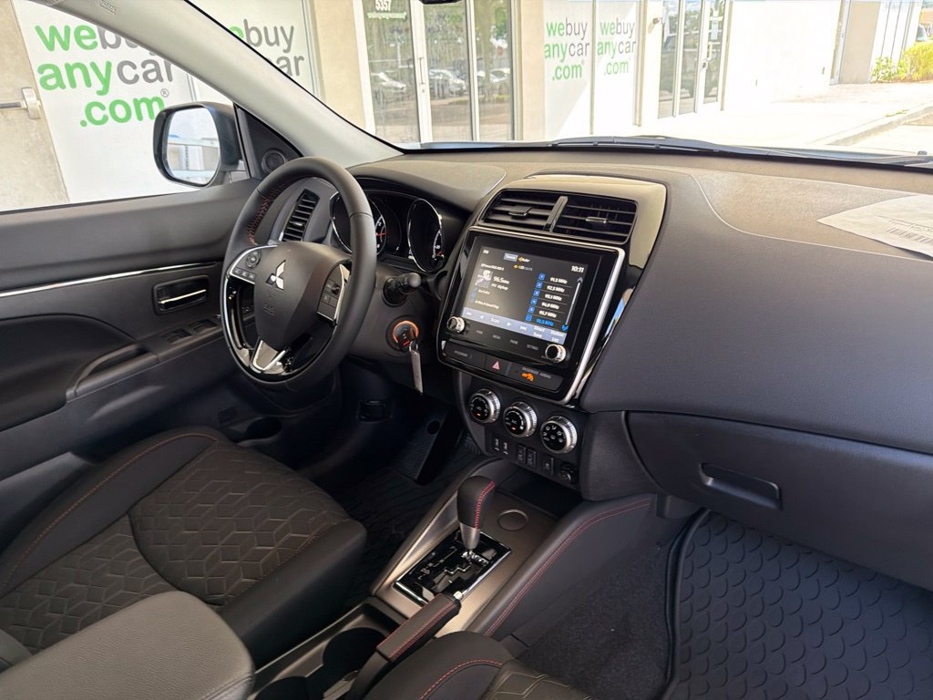 New 2027 Mitsubishi Outlander Sport LE FWD image 22