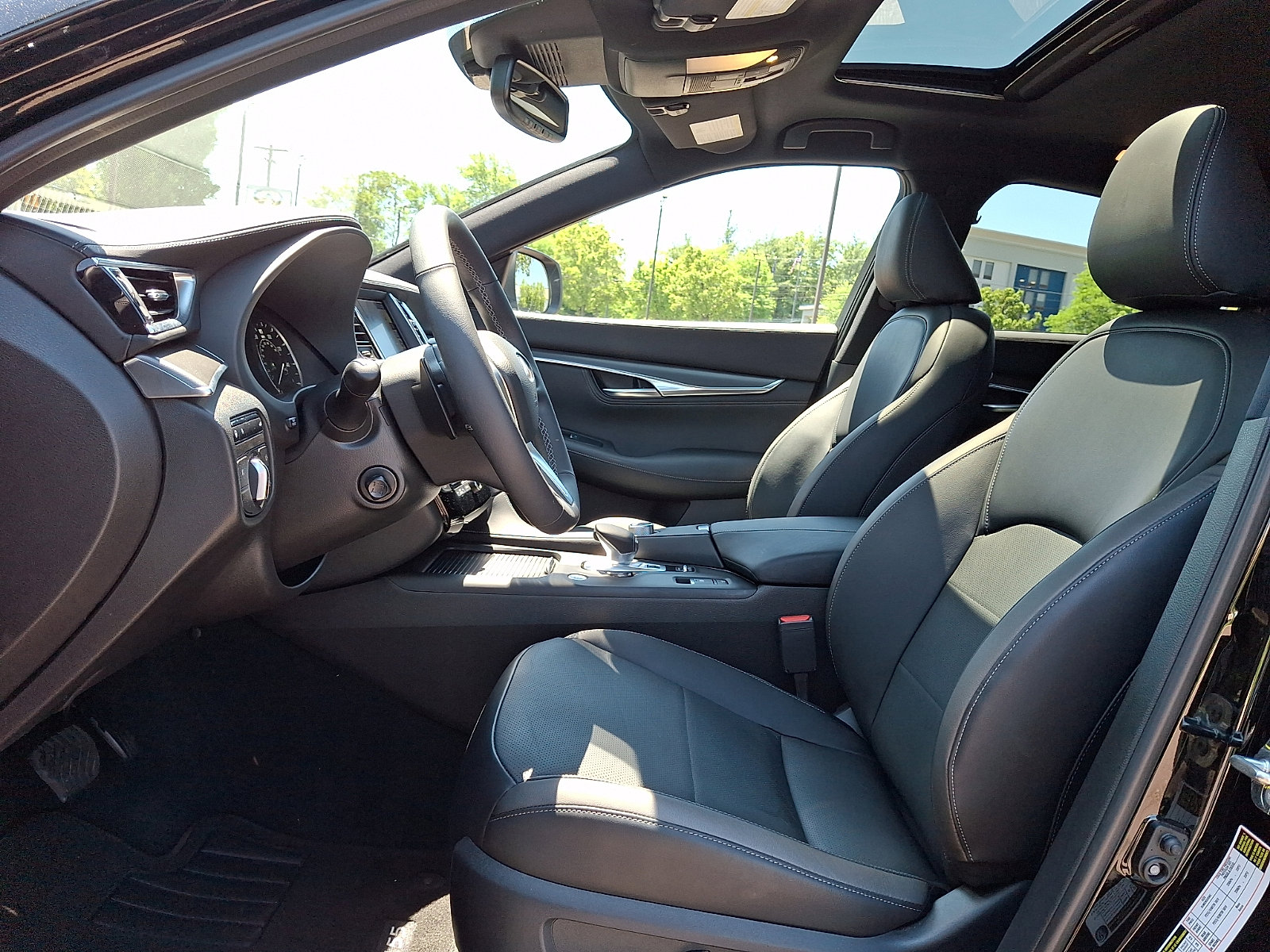 Certified 2023 INFINITI QX55 Essential AWD/4WD image 13