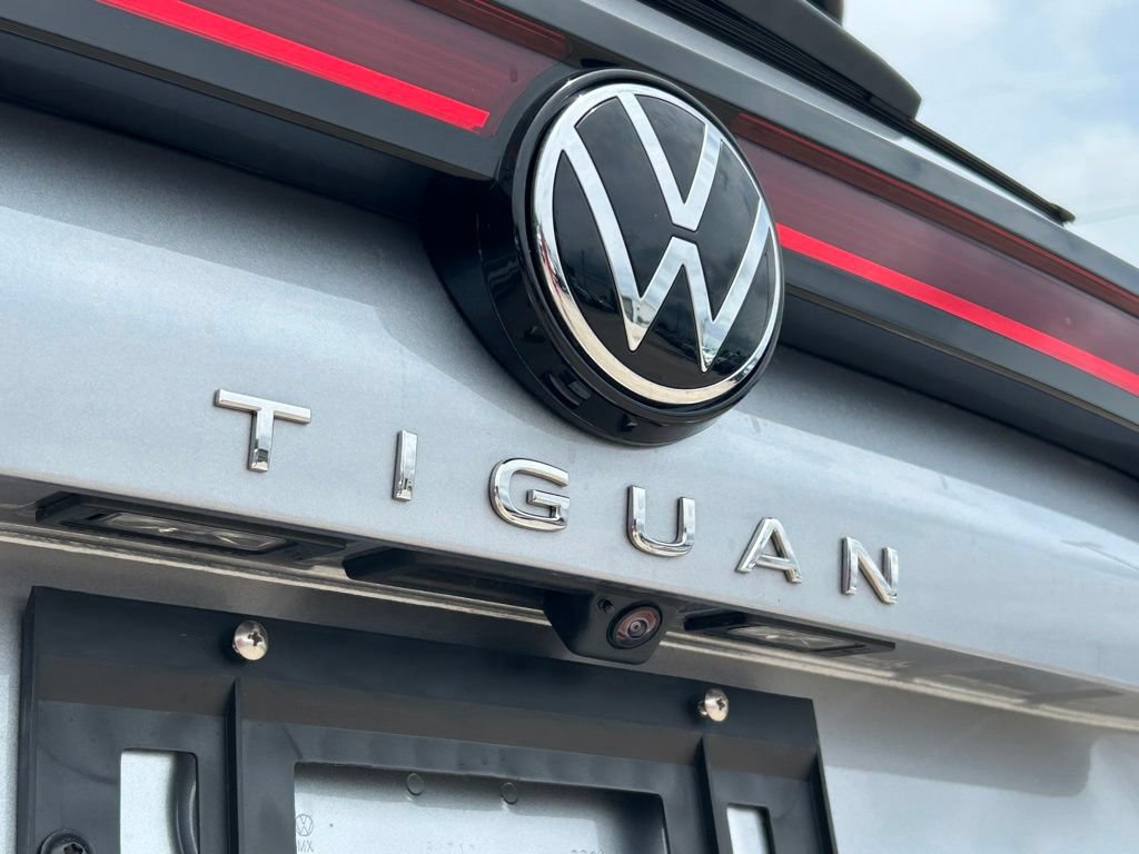 Certified 2025 Volkswagen Tiguan S FWD image 41