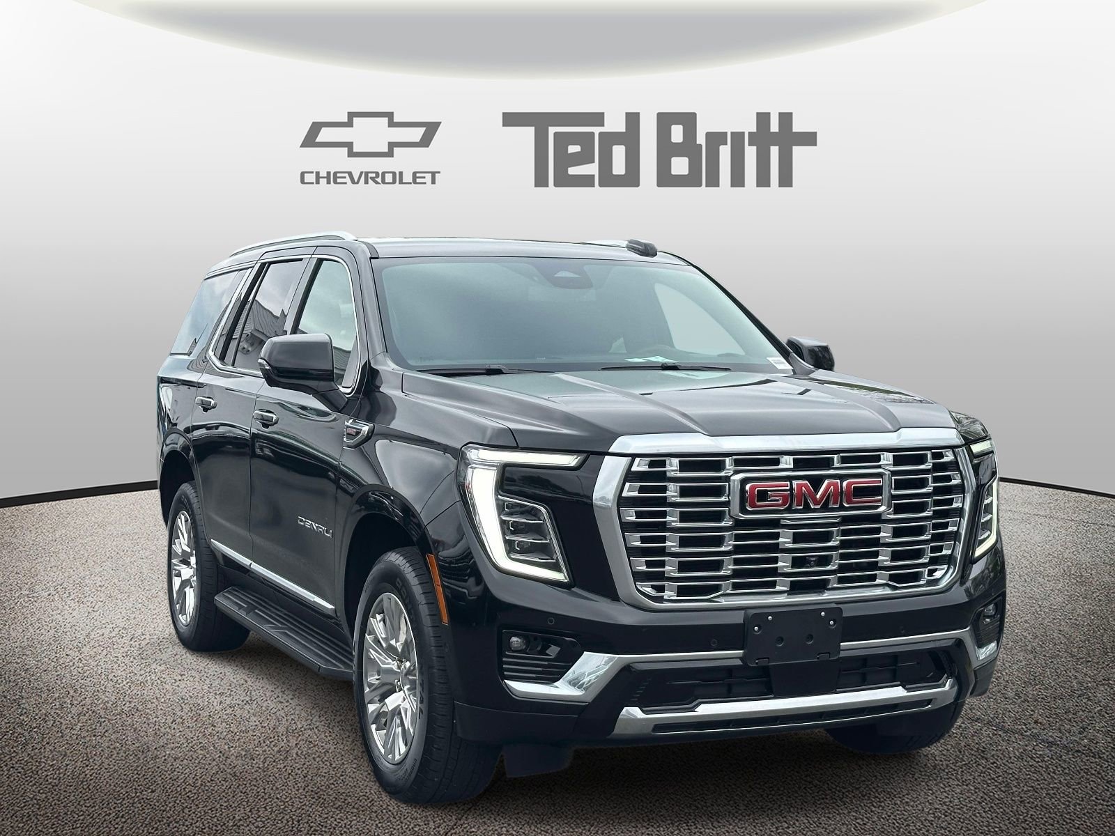 Used 2025 GMC Yukon Denali AWD/4WD image 3