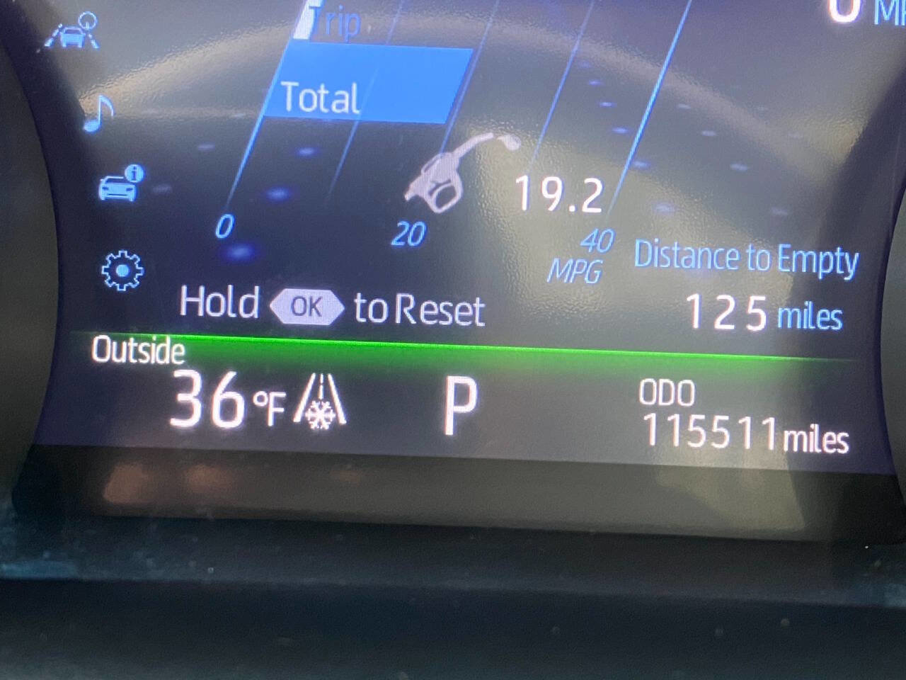 Used 2018 Toyota Camry XLE w/ Driver Assist Package FWD image 21