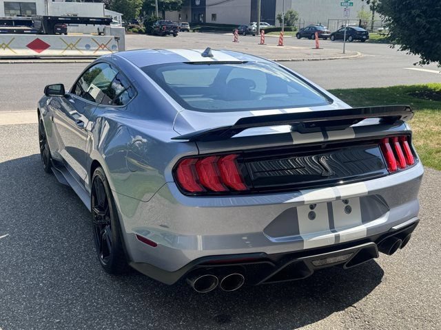 Used 2022 Ford Mustang Shelby GT500 w/ Technology Package RWD image 8