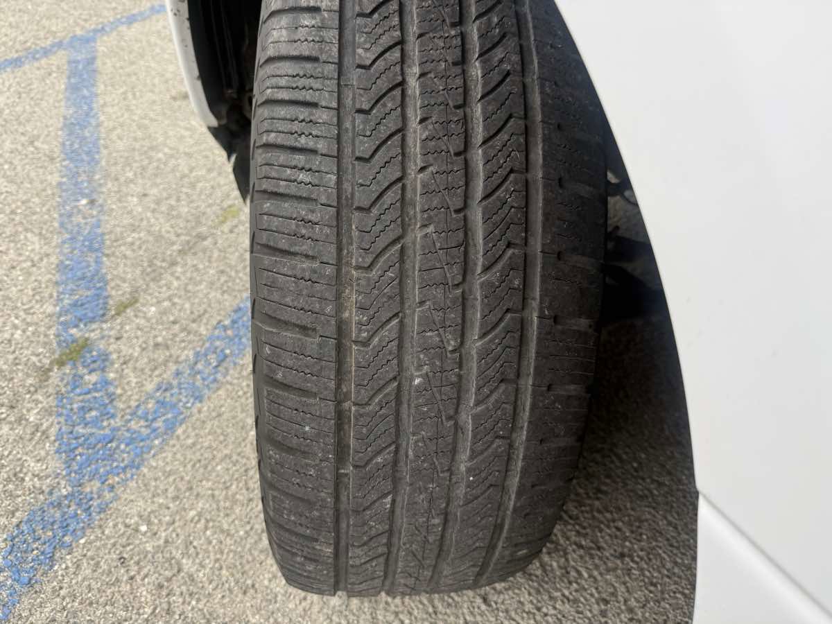 Used 2019 Ford F150 XL w/ Equipment Group 101A Mid image 3