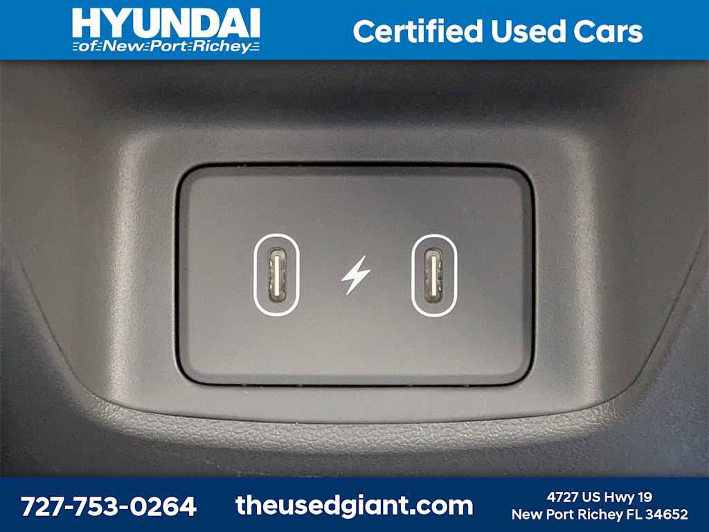 Used 2025 Hyundai Elantra SE image 14