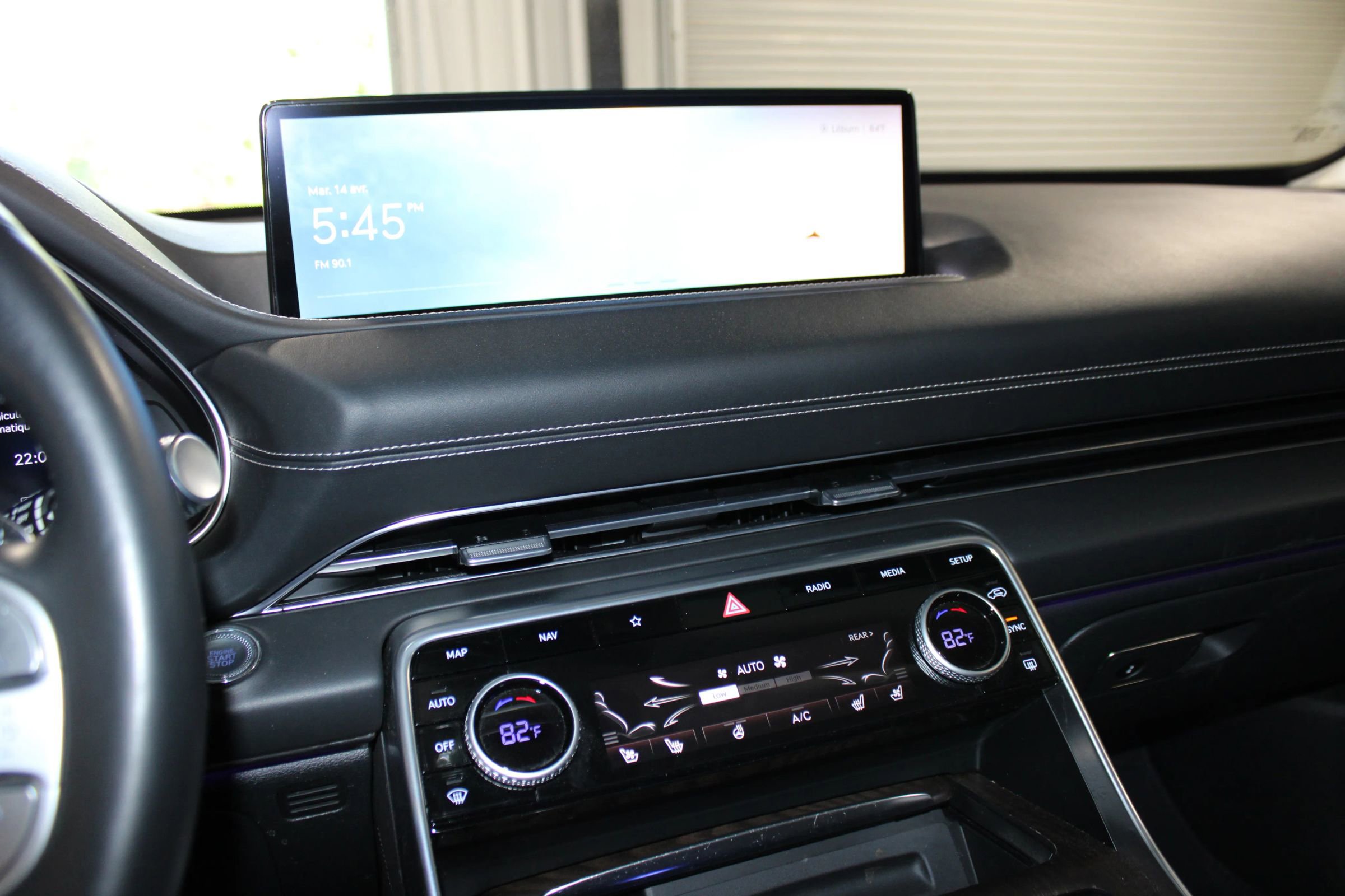 Used 2023 Genesis GV80 2.5T w/ Advanced Package AWD/4WD image 18