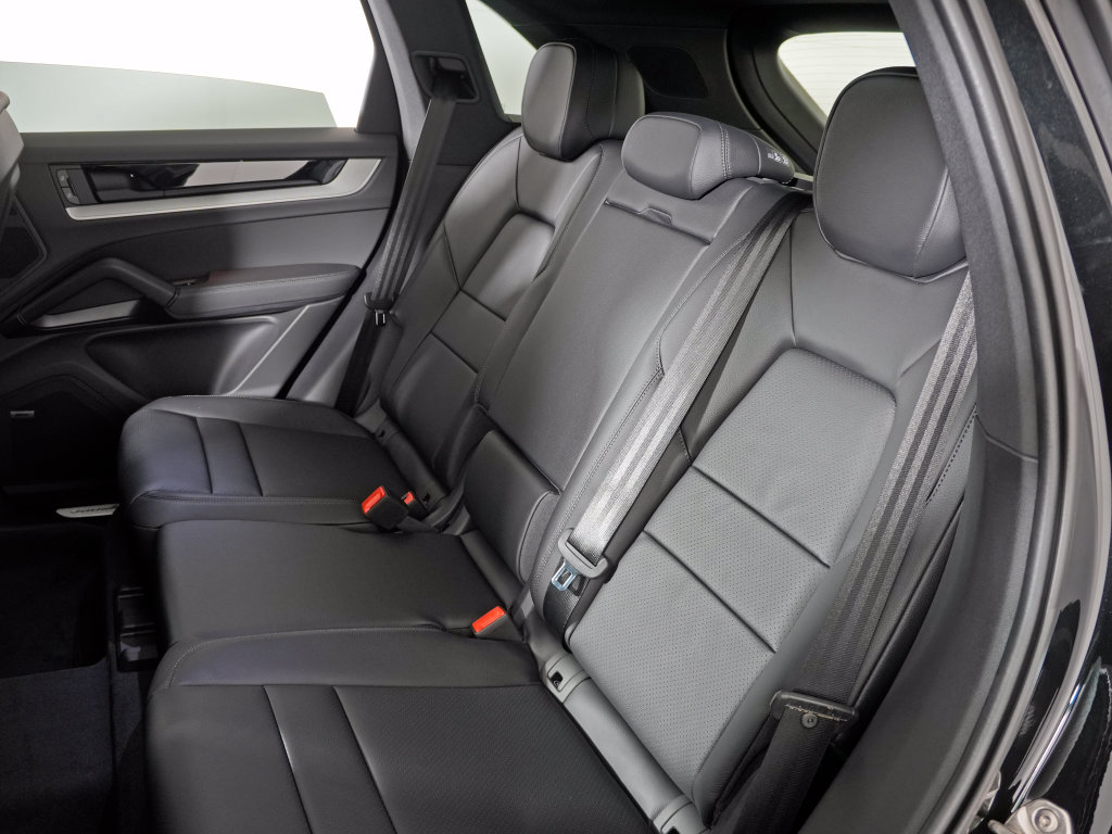 New 2026 Porsche Cayenne S AWD/4WD image 37