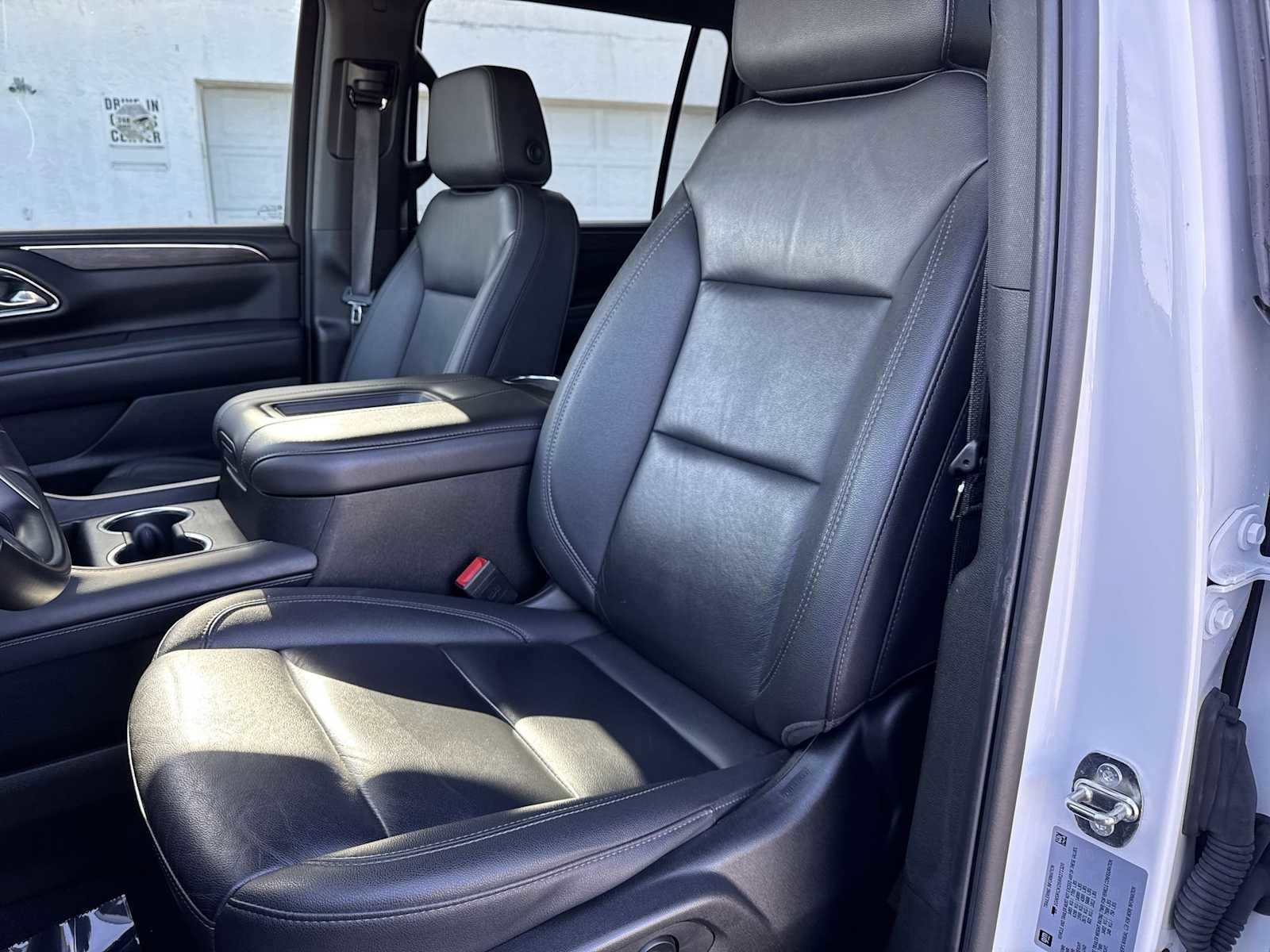 Used 2024 Chevrolet Suburban LT AWD/4WD image 15