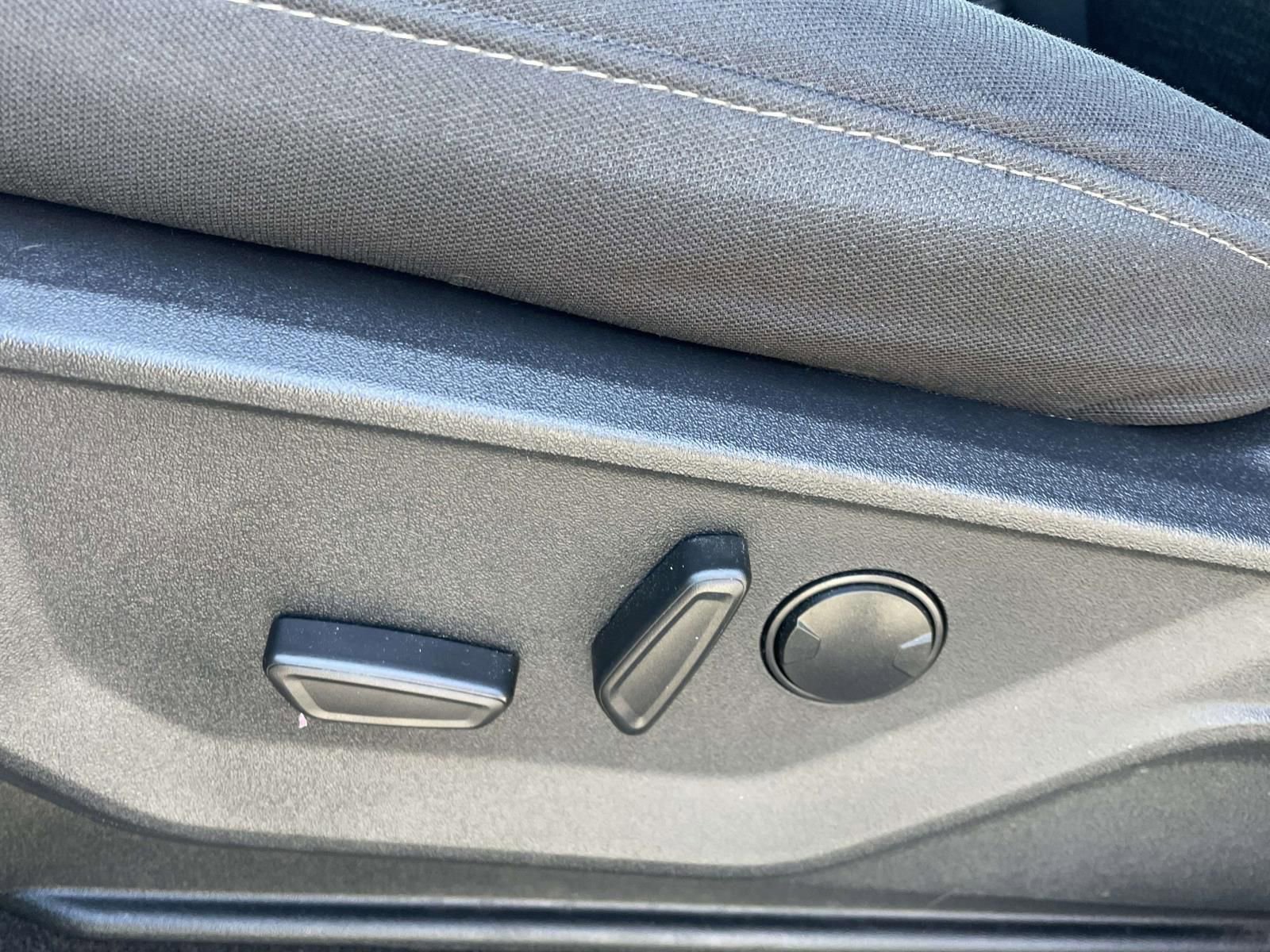 Certified 2023 Ford F150 XLT w/ Equipment Group 302A High image 17