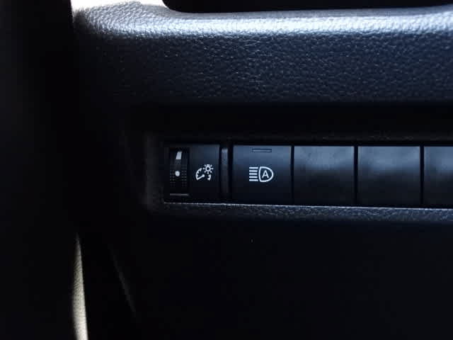 Certified 2025 Toyota RAV4 XLE w/ Convenience Package FWD image 39