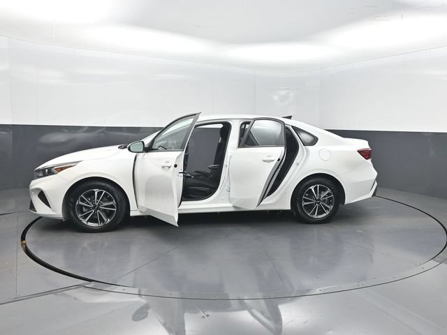 Used 2024 Kia Forte LXS w/ LXS Technology Package FWD image 37