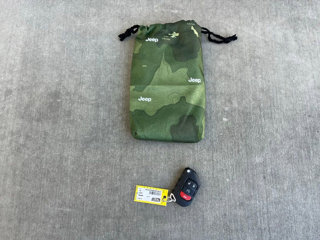 Used 2022 Jeep Wrangler Unlimited Sahara w/ Cold Weather Group image 25