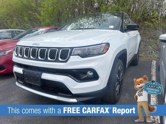 Used 2023 Jeep Compass Limited w/ Sun and Sound Group AWD/4WD image 2