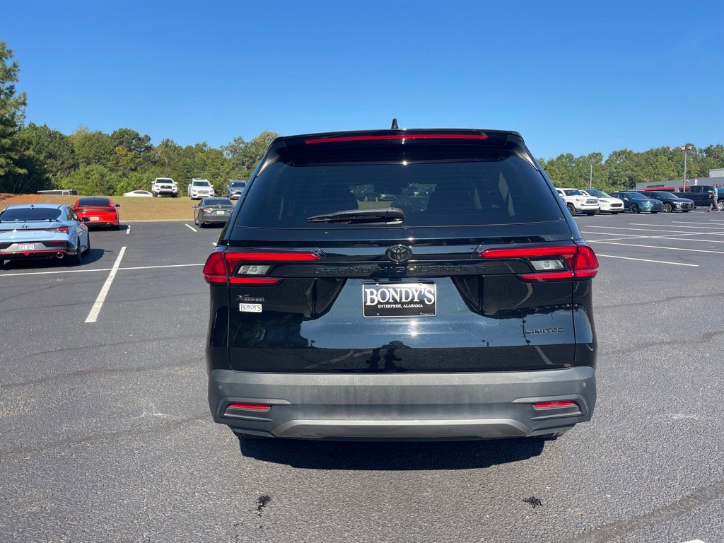 Used 2024 Toyota Grand Highlander Limited image 15