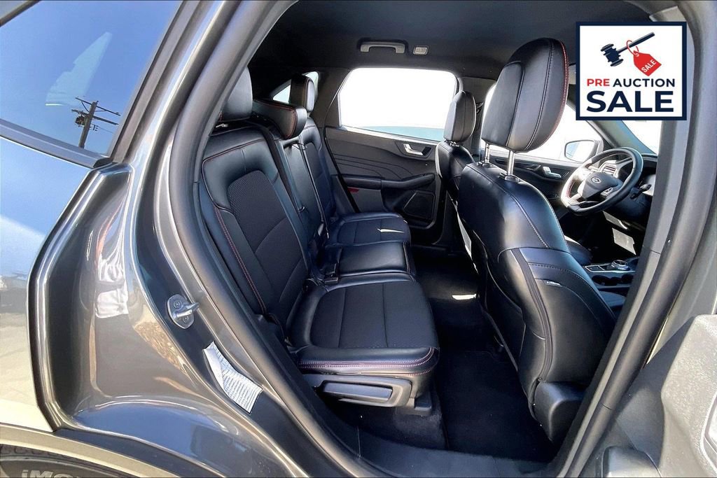 Used 2025 Ford Escape ST-Line AWD/4WD image 27
