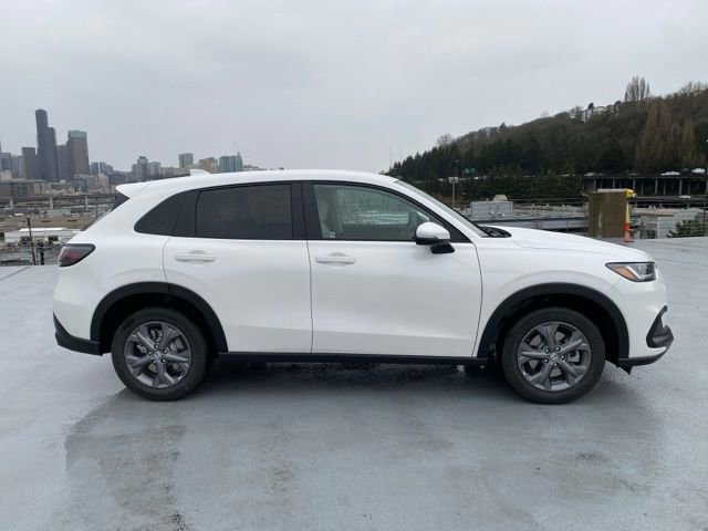 New 2026 Honda HR-V LX video 3