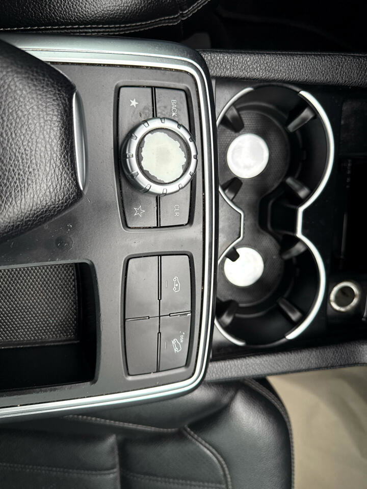 Used 2013 Mercedes-Benz GL 450 4MATIC image 27