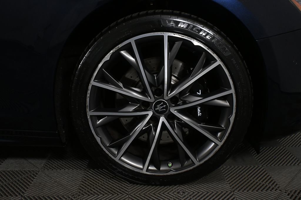 Used 2022 Maserati Ghibli Modena RWD image 35